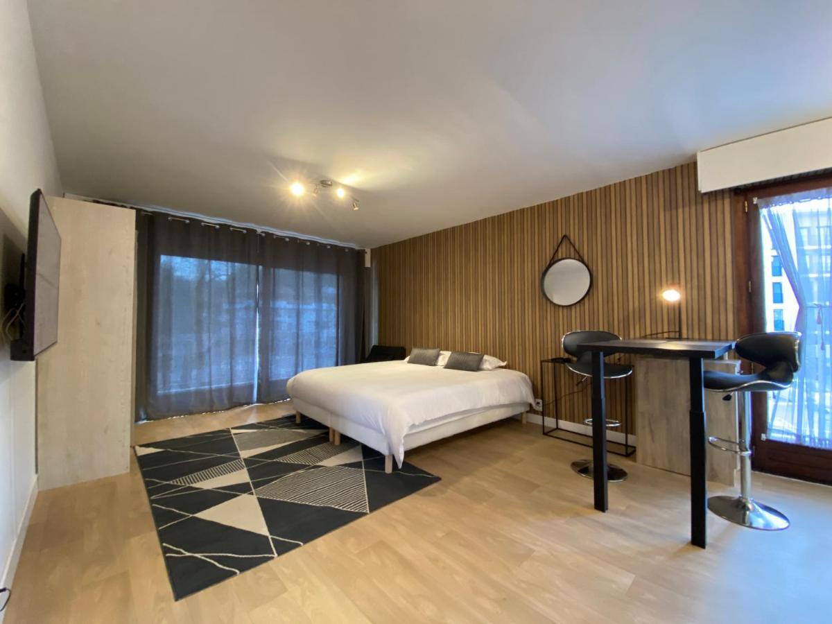 Studios & Chambres Aux Portes De Geneve Saint-Julien-en-Genevois Exterior photo